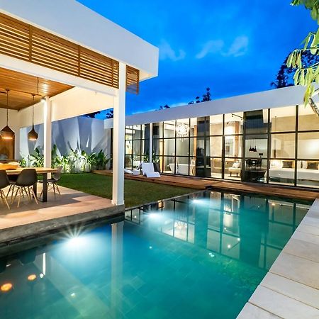 Rouge - Loft Dimanisa Βίλα Ουμπούντ Εξωτερικό φωτογραφία